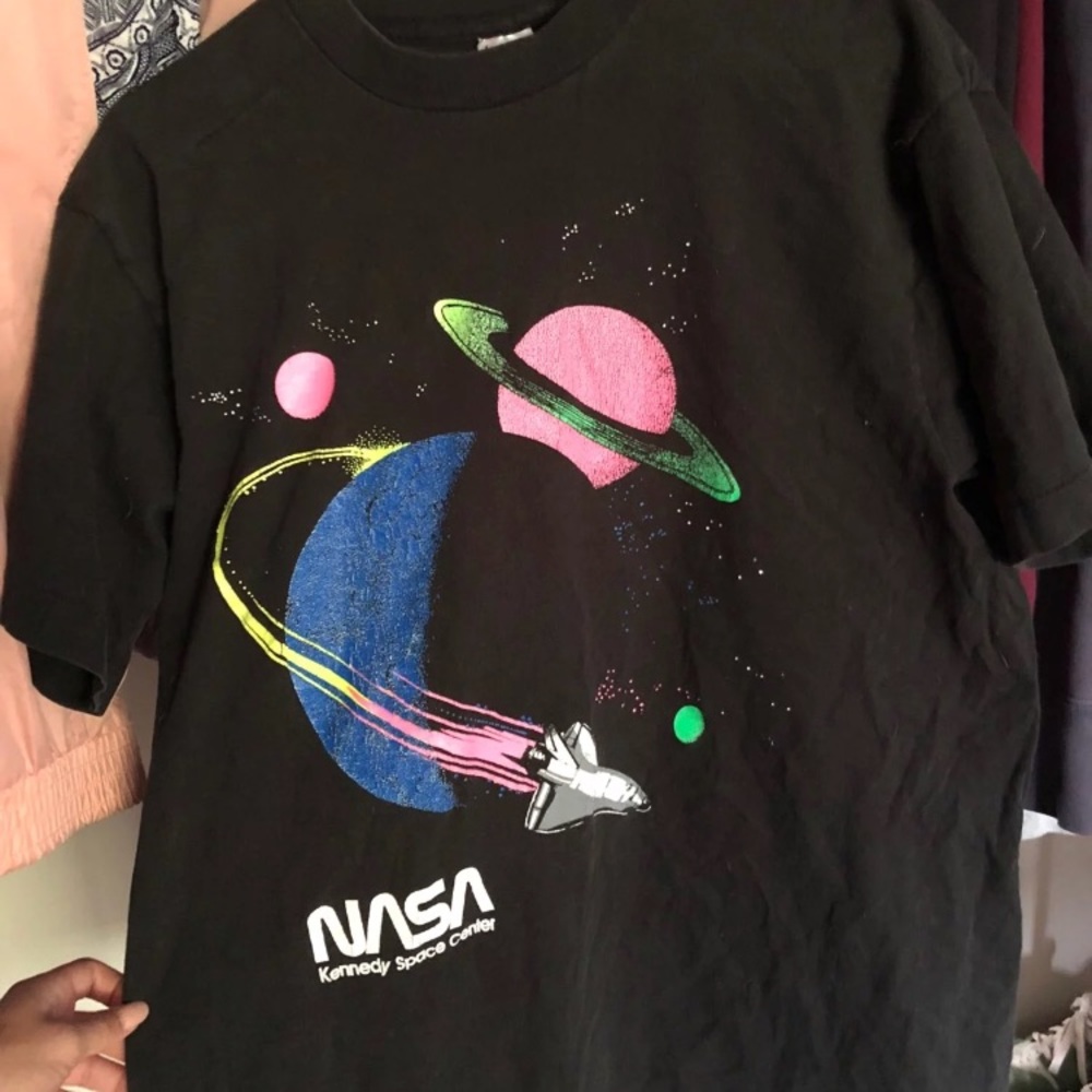Men’s NASA T-shirt large